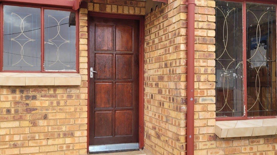 2 Bedroom Property for Sale in Blomanda Free State